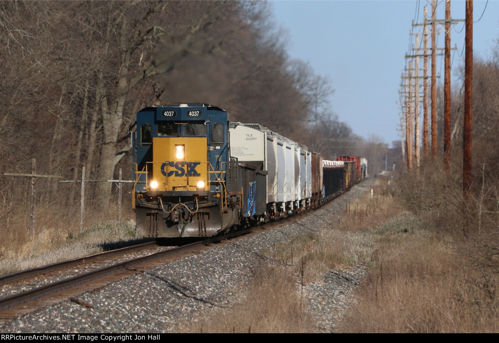 After letting D705 past and completing their work, D708 starts west back toward Ensel Yard
